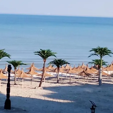 شقة Beach Flat And Studio. Năvodari