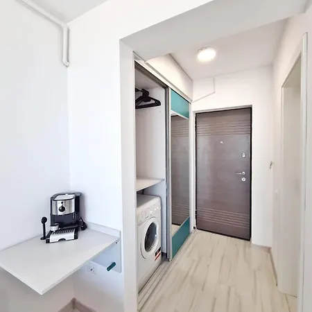 Beach Flat And Studio. شقة Năvodari
