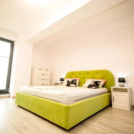 Beach Flat And Studio.