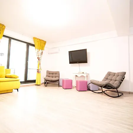 Beach Flat And Studio. شقة *