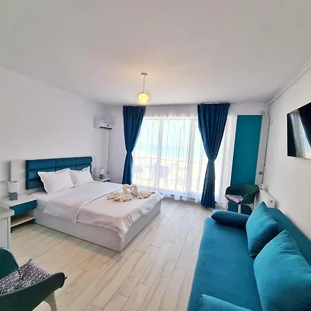 Beach Flat And Studio. شقة Năvodari